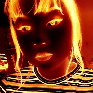 Meet your Posher, Noelia